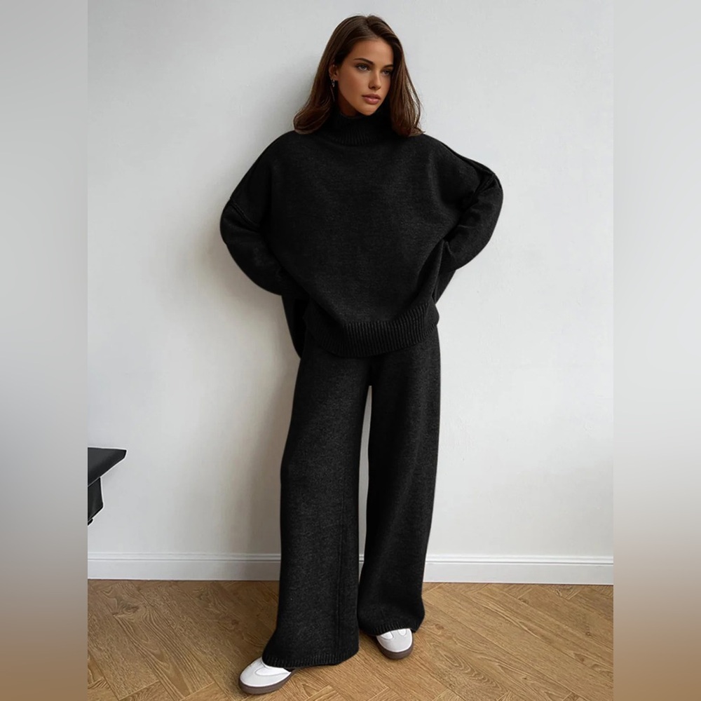 NWT COMMENSE Knit Set Turtleneck Knit Pants Size Large Black Sweater Set